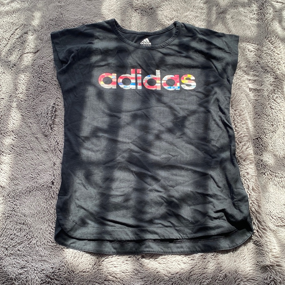 Adidas tshirt